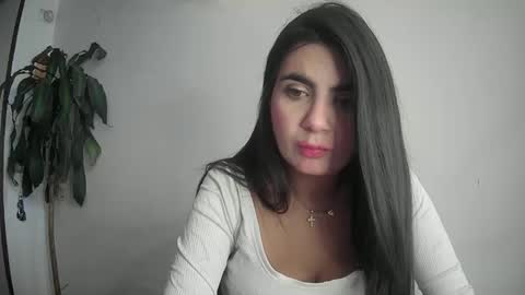 Silvie online show from February 17, 9:54 pm