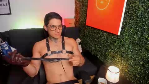 Simon Cortes online show from July 25, 11:30 am