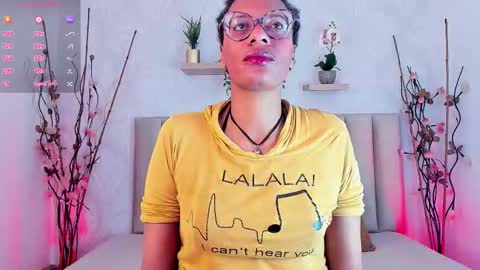 Snapshot of simona_brooke chatting on September 10, 7:59 pm simona_brooke online show from September 10, 7:59 pm
