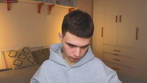 Alex online show from April 25, 8:49 am