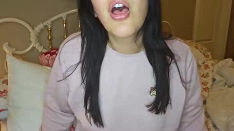 simonesighren online show from April 14, 5:11 am