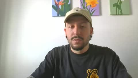 simonm777 online show from May 13, 7:01 pm