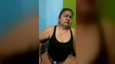 sinfullwife6969 online show from February 15, 1:10 pm