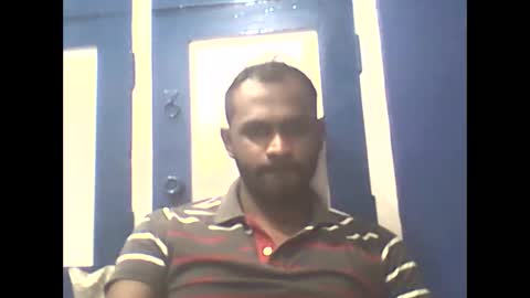 Snapshot of singletamilblackboy chatting on January 1, 8:15 pm singletamilblackboy online show from January 1, 8:15 pm