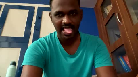 singletamilboy2 online show from February 27, 8:07 am