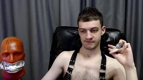 Snapshot of sir_damien chatting on October 23, 2:46 am Sir Damien online show from October 23, 2:46 am