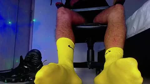 only foot                         worshipers here online show from February 18, 12:54 am