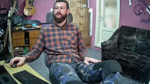 I am The Fourth and only Sir. Pelo online show from March 11, 11:23 am