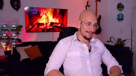 William independent models online show from March 13, 11:41 pm