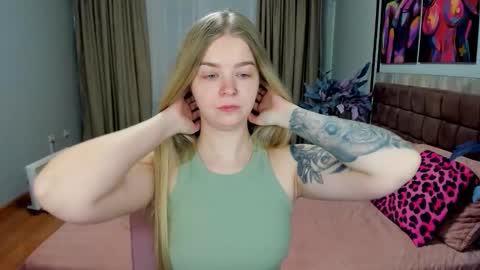 SirenaBloom online show from February 16, 4:32 am