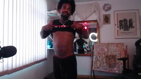 Snapshot of siriss_boyrag chatting on February 24, 6:15 pm siriss_boyrag online show from February 24, 6:15 pm