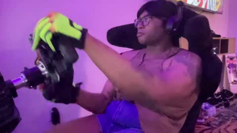 Sissyblkgoddess online show from April 21, 1:42 am