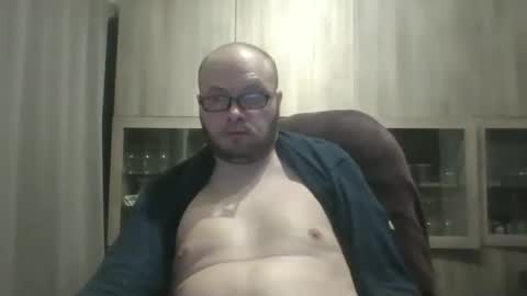 sixten113 online show from April 3, 5:20 pm