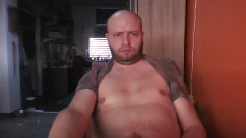 sixten19795 online show from March 7, 3:28 pm