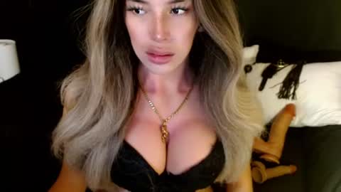 Cassie online show from June 25, 2:19 am