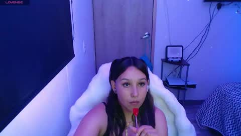 Snapshot of skarlet_adams chatting on September 30, 10:42 pm Alice online show from September 30, 10:42 pm