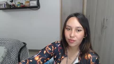 Snapshot of skarlet_adams chatting on January 14, 1:58 am Alice online show from January 14, 1:58 am