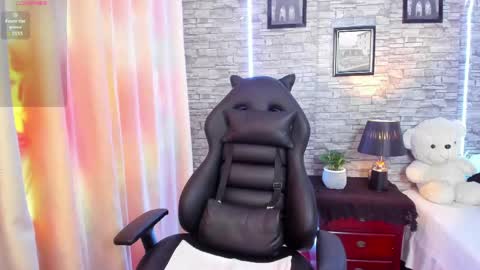 Skarleth online show from April 11, 8:02 pm