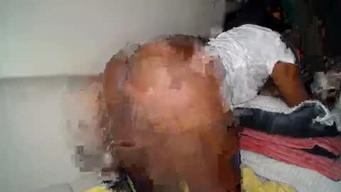 Snapshot of skimask_freak chatting on March 10, 2:37 pm Krystal Belle online show from March 10, 2:37 pm