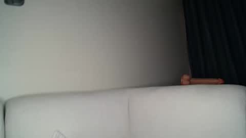 Snapshot of skimask_freak chatting on January 24, 11:26 am Krystal Belle online show from January 24, 11:26 am