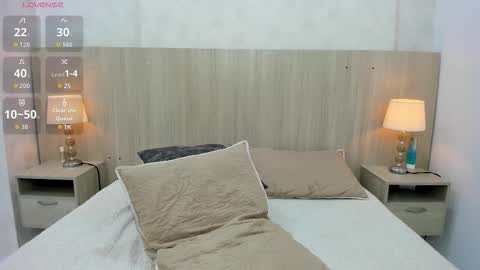 Emily Rojas online show from October 30, 8:53 pm