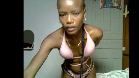 Linda independent model online show from January 10, 10:26 pm