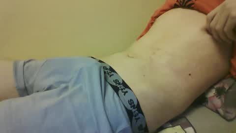 skinnycuteb0y online show from September 12, 6:48 am