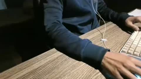 skull231777 online show from December 14, 8:53 am