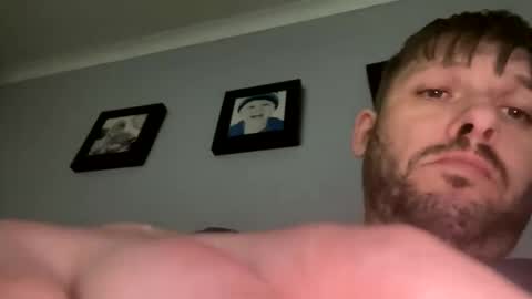 skuzzy25 online show from November 6, 7:55 am