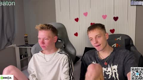 sky_hunter online show from April 3, 1:29 pm