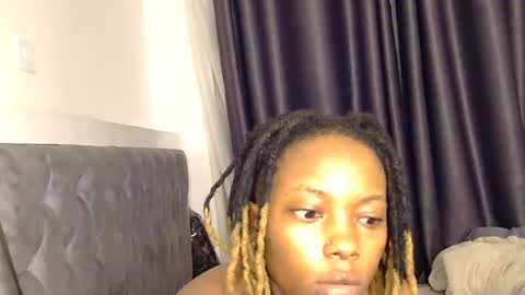 skylar28_ online show from June 18, 3:12 am