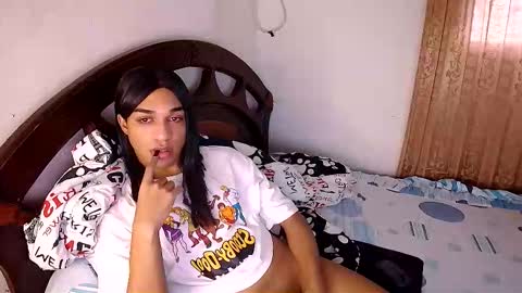 skyla online show from November 2, 9:26 pm