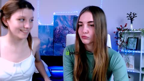 Skyler online show from January 22, 1:32 pm