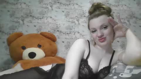 Skyler online show from March 7, 10:43 pm