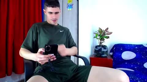 Skyler online show from March 21, 2:28 am