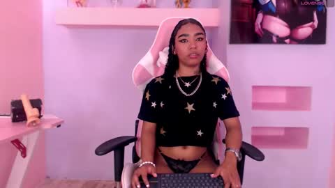 skylerbloom online show from October 6, 4:30 am