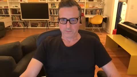 Skyline3371 online show from December 20, 6:40 am