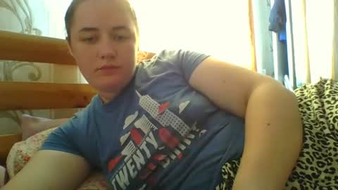 skyressie333 online show from August 1, 12:51 pm
