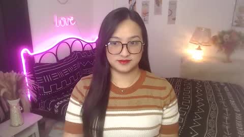 Queen Cyrine online show from December 16, 10:10 am