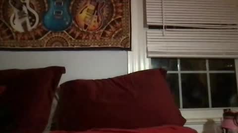 Snapshot of sleepymaneb chatting on October 20, 12:48 am sleepymaneb online show from October 20, 12:48 am