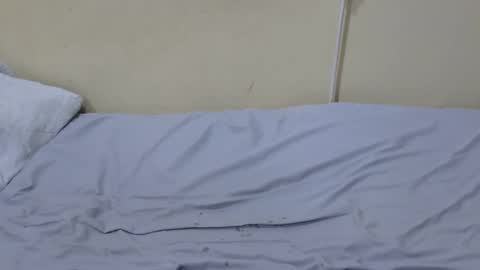 slim_kiteey online show from February 12, 6:22 pm