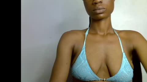 Alice online show from April 20, 6:33 pm