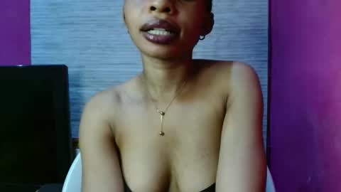 slimass31 online show from June 4, 7:53 pm