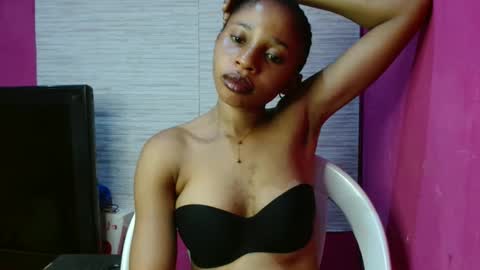 slimass31 online show from April 29, 9:30 pm