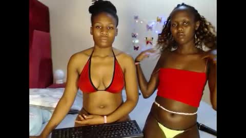 slimmy_kitties online show from October 13, 3:19 am