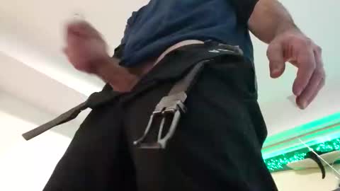 Snapshot of slongtastical chatting on December 25, 12:05 am lilcox online show from December 25, 12:05 am