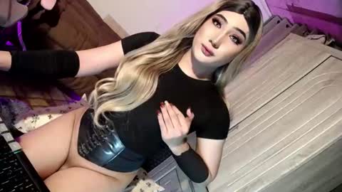 Nathalie online show from June 20, 5:57 am
