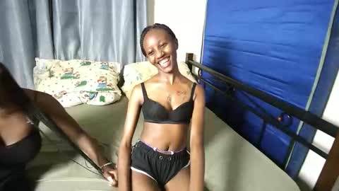 Snapshot of slutty_baddie chatting on September 20, 7:06 pm slutty_baddie online show from September 20, 7:06 pm