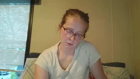 Snapshot of slutty_redhead3 chatting on October 24, 10:43 pm Slutty redhead3 online show from October 24, 10:43 pm