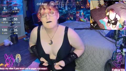 Snapshot of sluttyfrea chatting on January 28, 9:41 am Faye online show from January 28, 9:41 am
